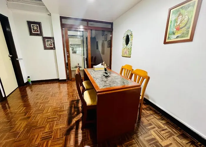 Pensión Reehouse 3*