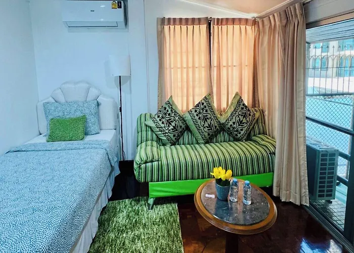 Reehouse 3* Bangkok