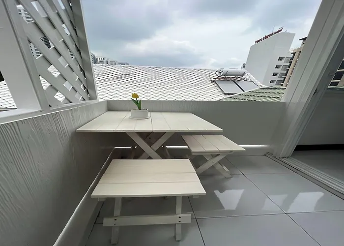 Reehouse 3* Bangkok